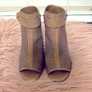 Misses zip up heel sandal